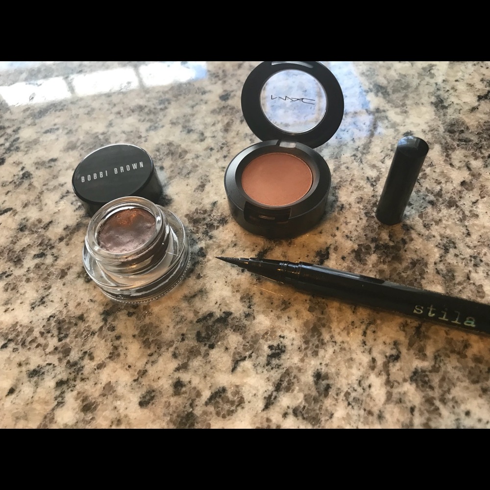 Stila Black Liquid Liner, MAC shadow, Bobbi Bronze